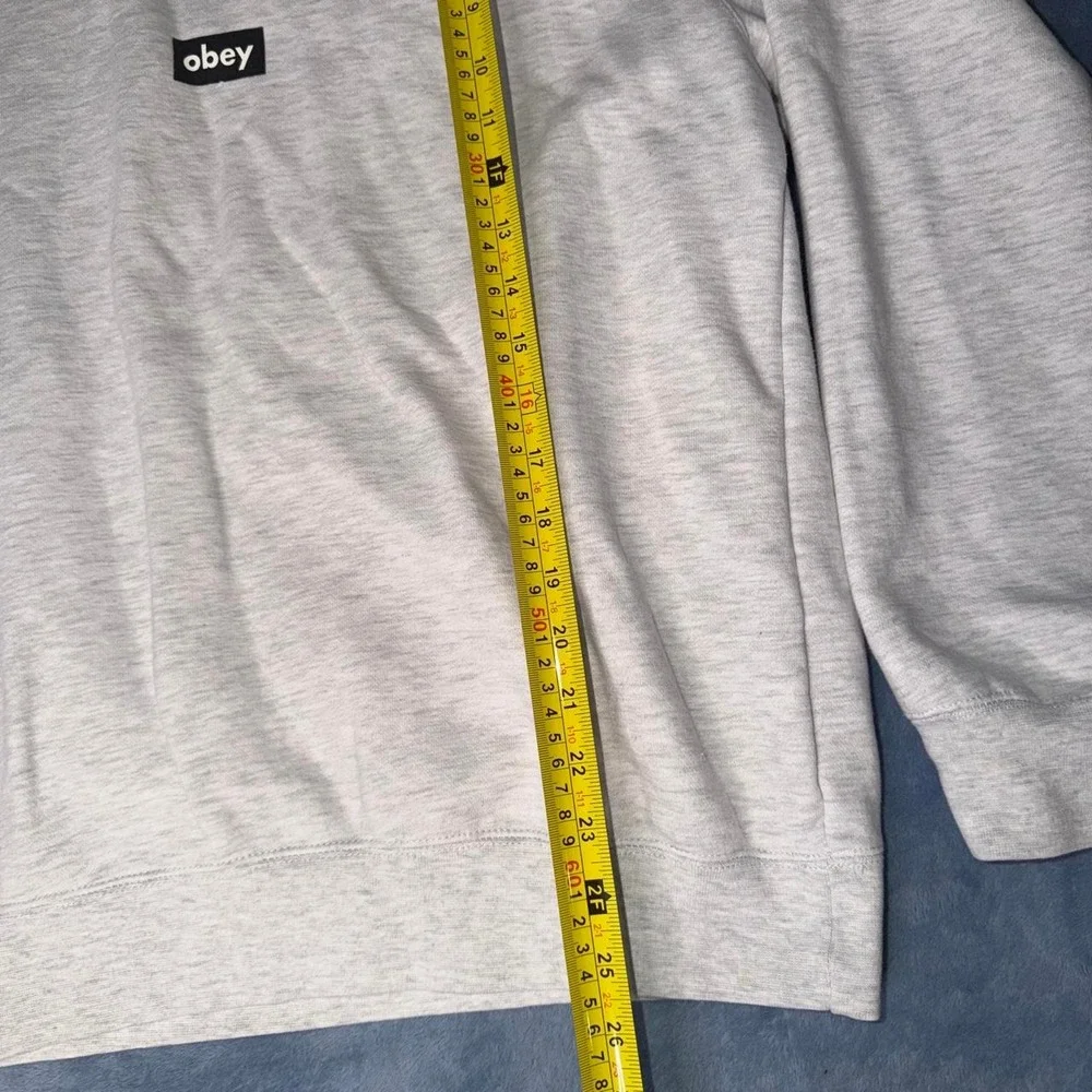 Gray Obey crewneck sweatshirt